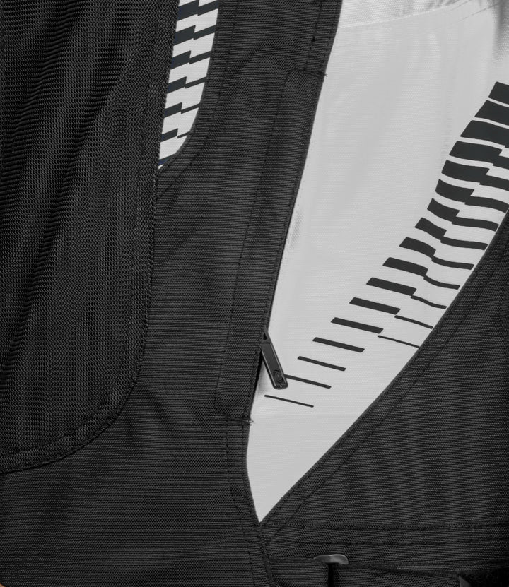 Tornado Pro 4 Jacket CE A Black White